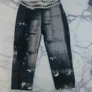 Under Armour cropped leggings